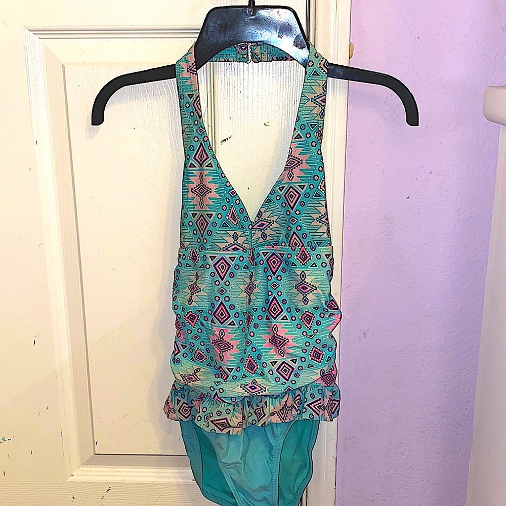 Bathing suit